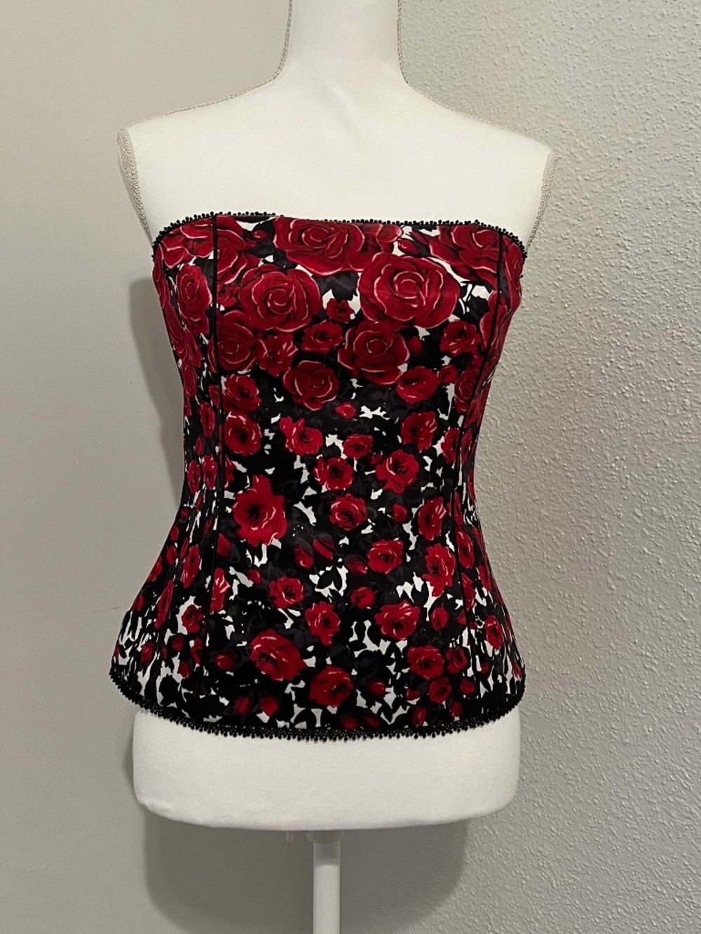 White House Black Market Red Rose Floral Strapless Corset Top – Size 4